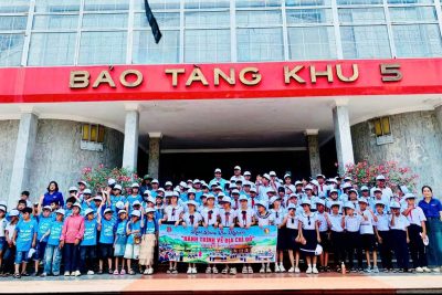 HOẠT ĐỘNG TRẢI NGHIỆM “HÀNH TRÌNH VỀ ĐỊA CHỈ ĐỎ”