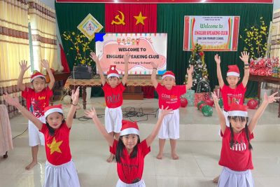 TỔ CHỨC SINH HOẠT CÂU LẠC BỘ TIẾNG ANH