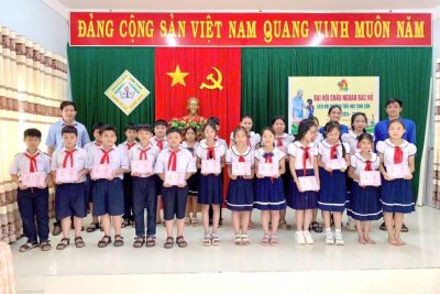 ĐẠI HỘI CHÁU NGOAN BÁC HỒ NĂM HỌC 2024 2025